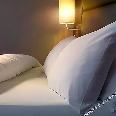 Premier Inn Belfast Titanic Quarter-2
