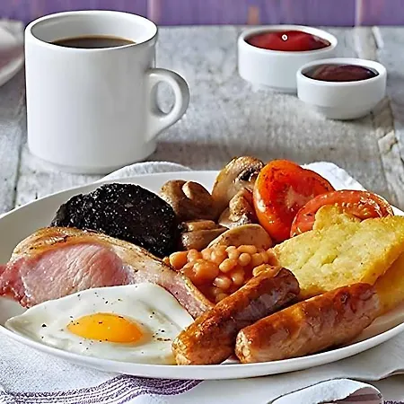 Premier Inn Belfast Titanic Quarter-3