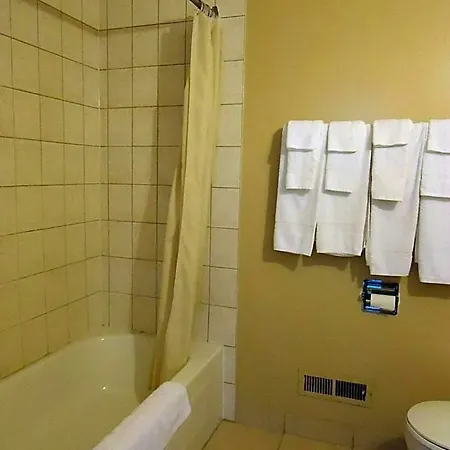 Kingsway Inn-2