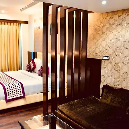 Hotel Signature Grand-2