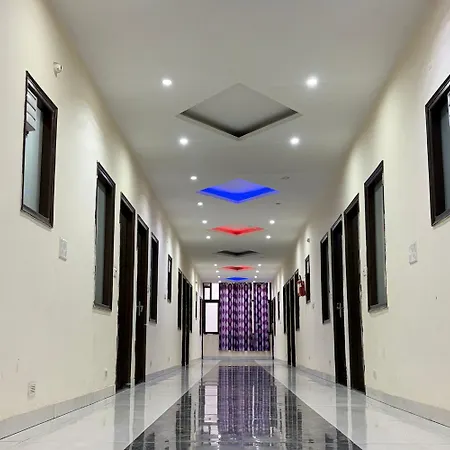 Hotel Albie Stay,Near Railway Station Chandigarh-3