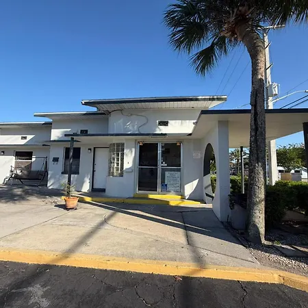 Regency Inn Daytona Beach Near Airport-3
