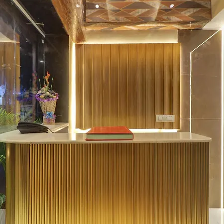 Hotel Omega-2