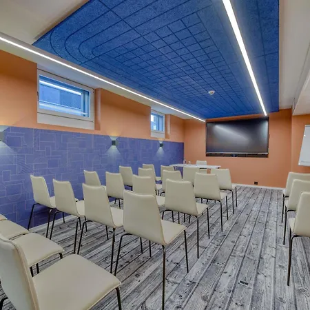 Ibis Styles Zurich City Center-2