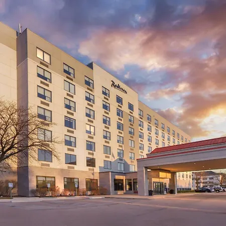 Radisson Hotel Detroit Metro Airport-3