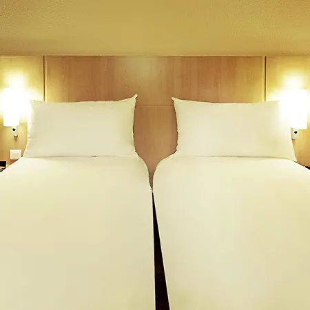 Ibis London Luton Airport-3