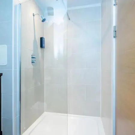Staycity Aparthotels Edinburgh West End-2