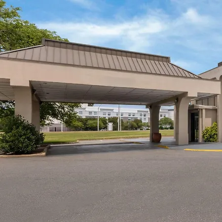 Days Inn By Wyndham Norfolk Airport-3