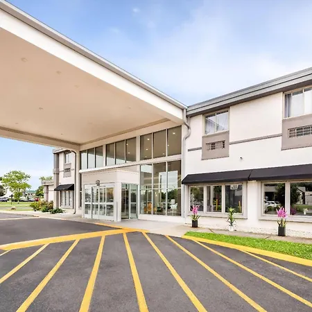 Days Inn By Wyndham Columbus East Airport-2