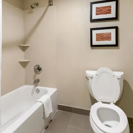 Quality Inn-3