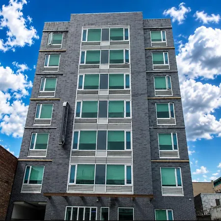Umbrella Hotel Bronx-3