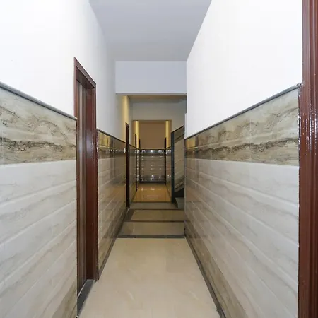 Hotel O Royal Grand Near Chhatrapati Shivaji International Airport-2