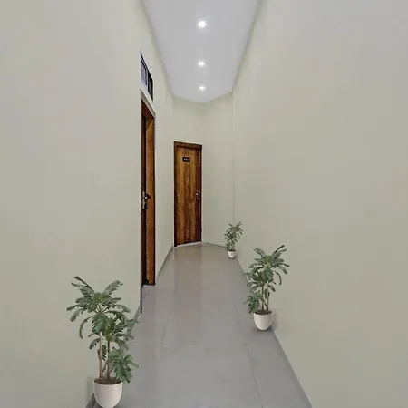 Hotelo The Mumbai Inn-2