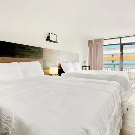 Landmark Resort 1208-2