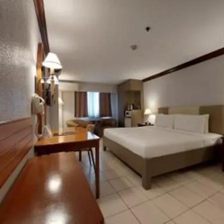 Las Palmas Hotel De Manila-2