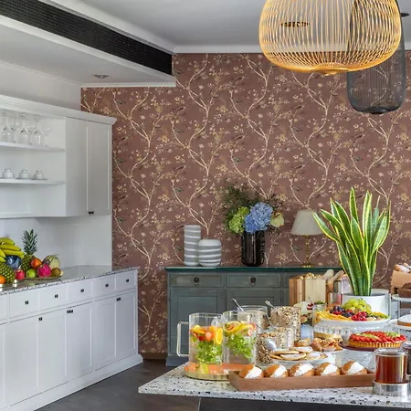 Adoro Hotel-3