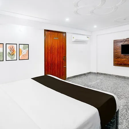 Hotel O Luxury Inn - 2-2