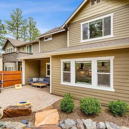 Pinnacle Pines Forest Views Modern Home With Ev Charger Direct Trail Access-3