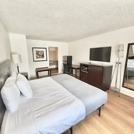 Economy Suites Fort Smith-3