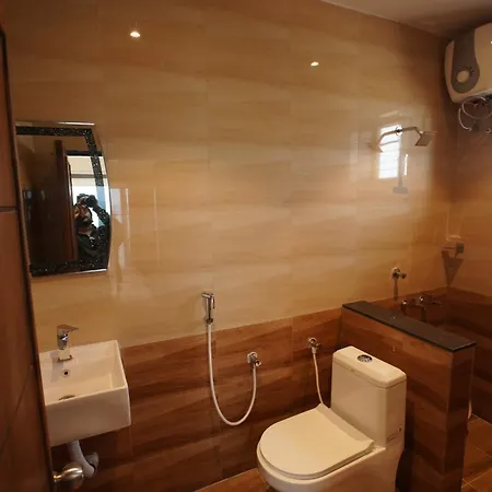V Square Inn-2