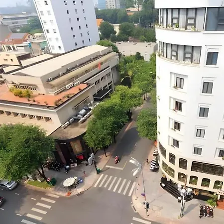 Queen Central Apartment-Hotel-3
