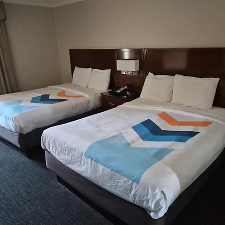 Hometown Inn And Suites-3