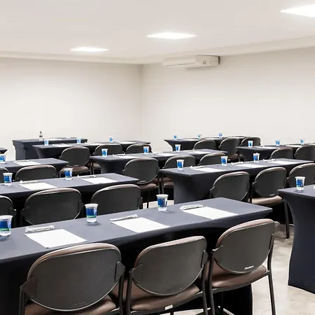 Monaco Hotel & Convention By Easy Class-3