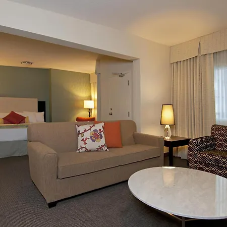 Coast Kamloops Hotel & Conference Centre-3