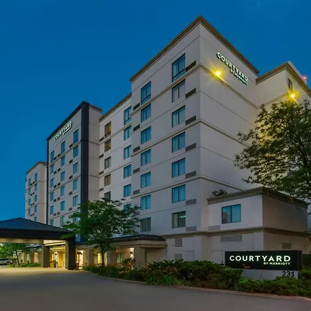 Courtyard By Marriott Toronto Airport-2