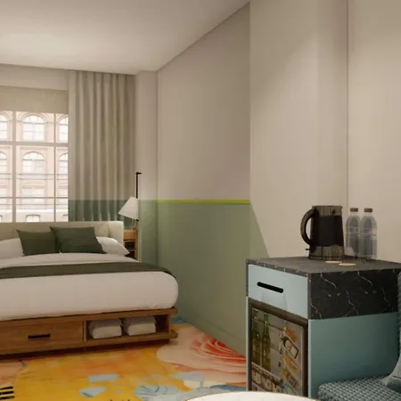 The Clarence Hotel Sydney-2