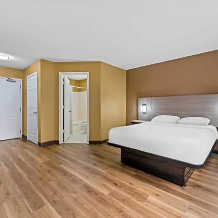 Mainstay Suites Charlotte - Executive Park-2