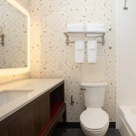 Holiday Inn Lancaster By Ihg-2