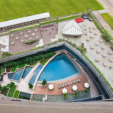 Novotel Kolkata Hotel And Residences-2