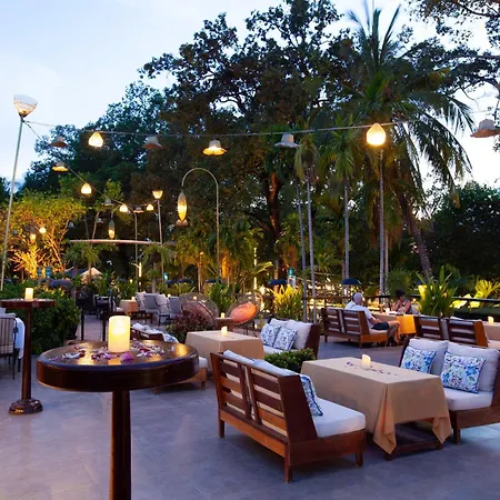 Lynnaya Urban River Resort-3