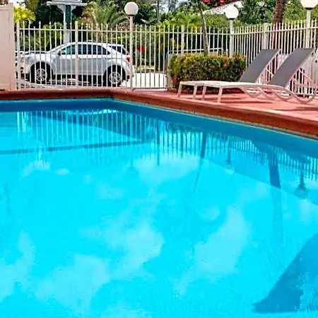 Travelodge By Wyndham Fort Lauderdale-3