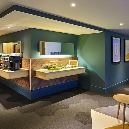Novotel Edinburgh Park-2