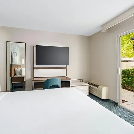 Courtyard By Marriott Orlando Downtown-3