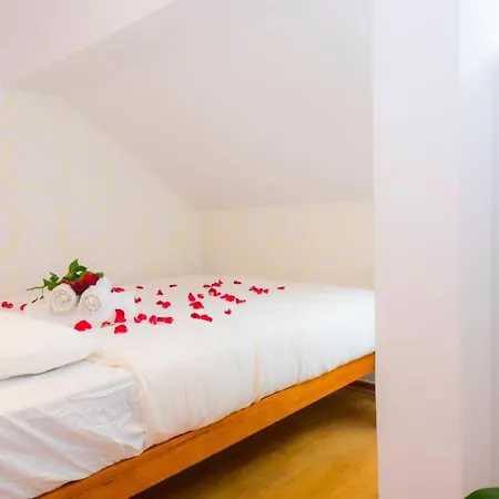 Swisslisbon Guest House-2