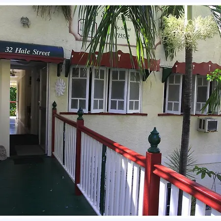 Coral Lodge Bed And Breakfast Inn-2