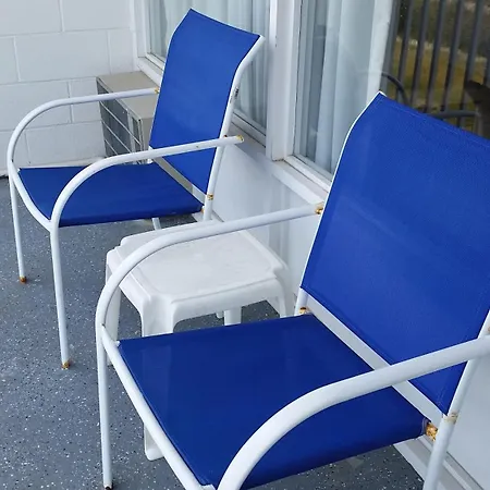 Vancouver Motel-2