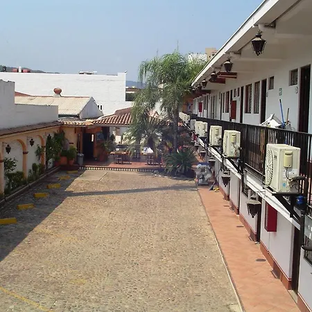 Hotel & Suites Coral-3