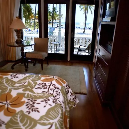 La Mer Hotel & Dewey House (Adults Only)-3