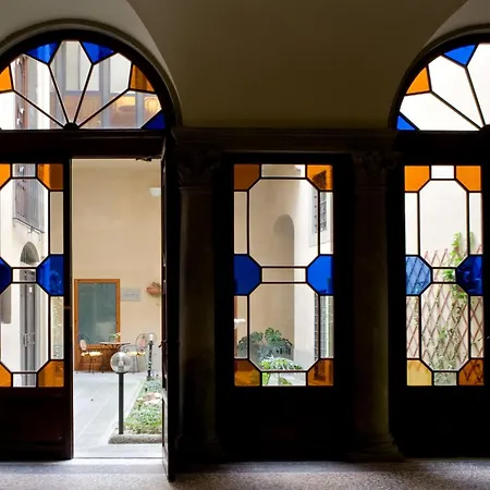 Alloro B&B-3