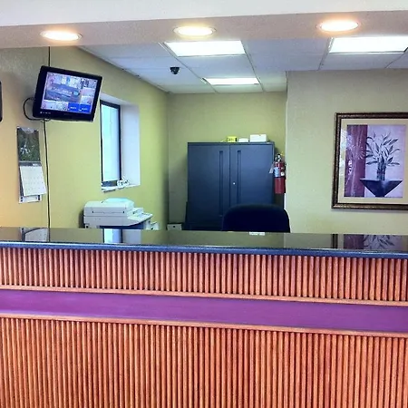 University Inn And Suites Tallahassee-2