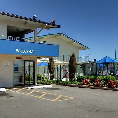 Rodeway Inn Fort Smith I-40-3