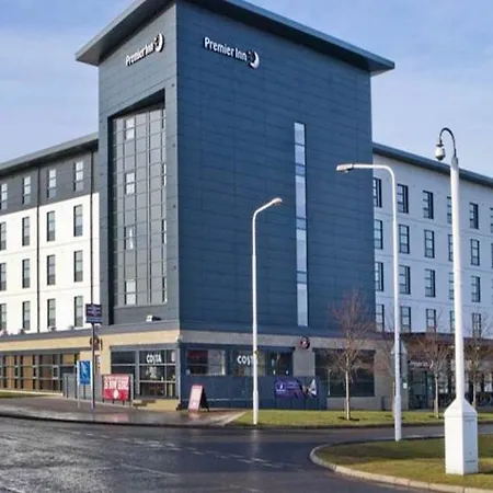 Premier Inn Edinburgh Park-3