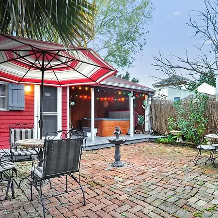 The Burgundy Bed And Breakfast-2