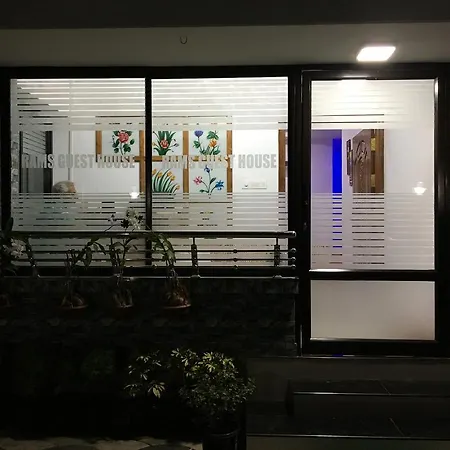 Rams Guest House With Kitchen Near Kochu Veli Railway Station & Lulu Mall-3