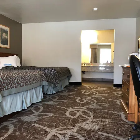 Royal Inn Provo-2
