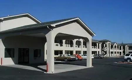 American Inn & Suites-3